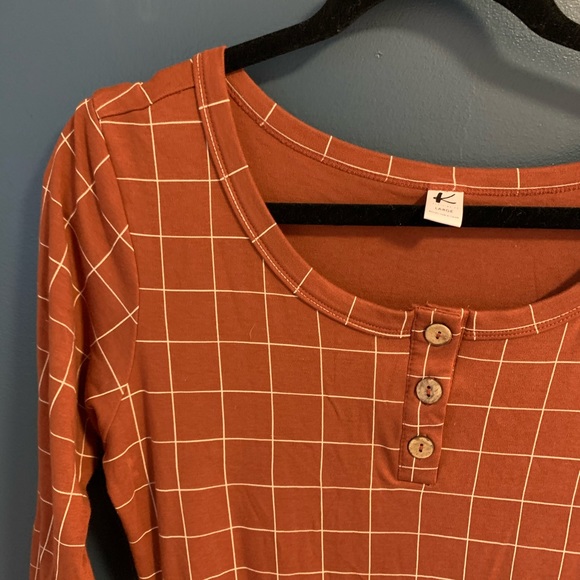 Midi length dress with elbow length sleeves - Picture 2 of 3